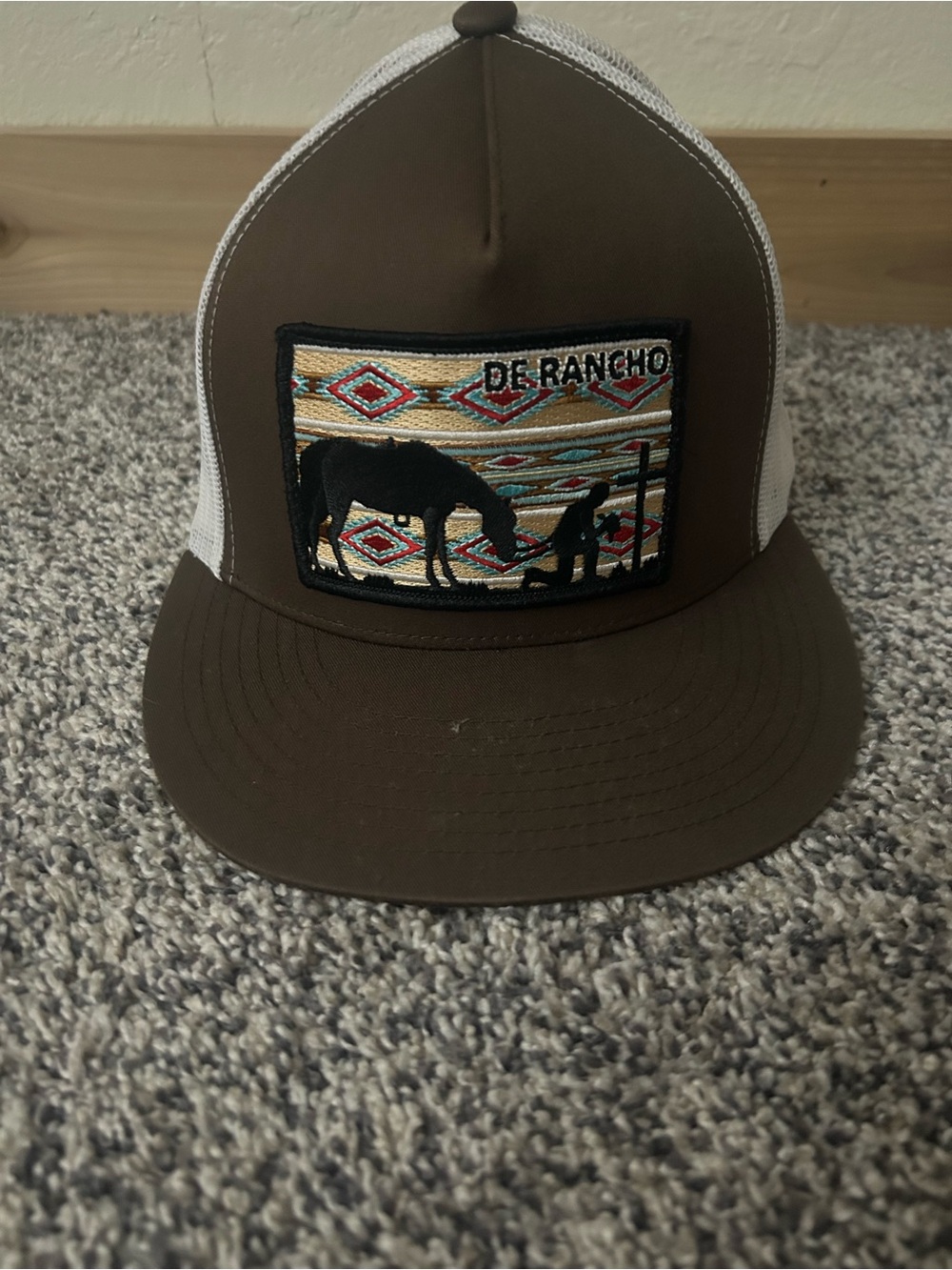 De Rancho Brown & White Trucker Hat